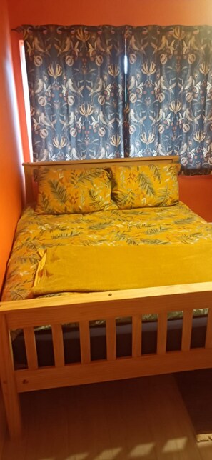 Comfort Single Room, 1 Double Bed | Desk, laptop workspace, iron/ironing board, free WiFi