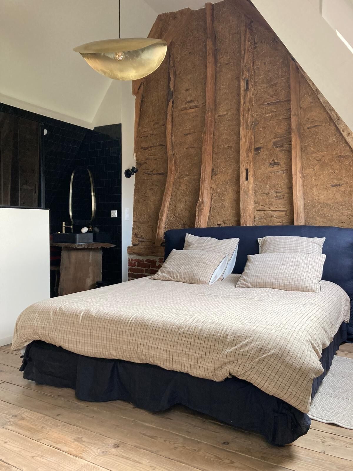 Honeymoon maisonnette, 1 slaapkamer, toegang tot zwembad, uitzicht op de binnenplaats | Bedden met traagschuimmatrassen, verduisterende gordijnen