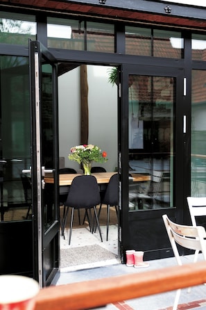 Comfort Apartment, Courtyard View | Terrace/patio - Ferme 1802 (Sainghin-en-Melantois)