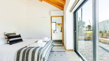 6 soverom, strykejern/-brett, internettilgang og sengetøy