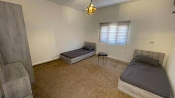 Chambre Double Classique, patio | Bureau, espace de travail pour ordinateur portable, Wi-Fi gratuit