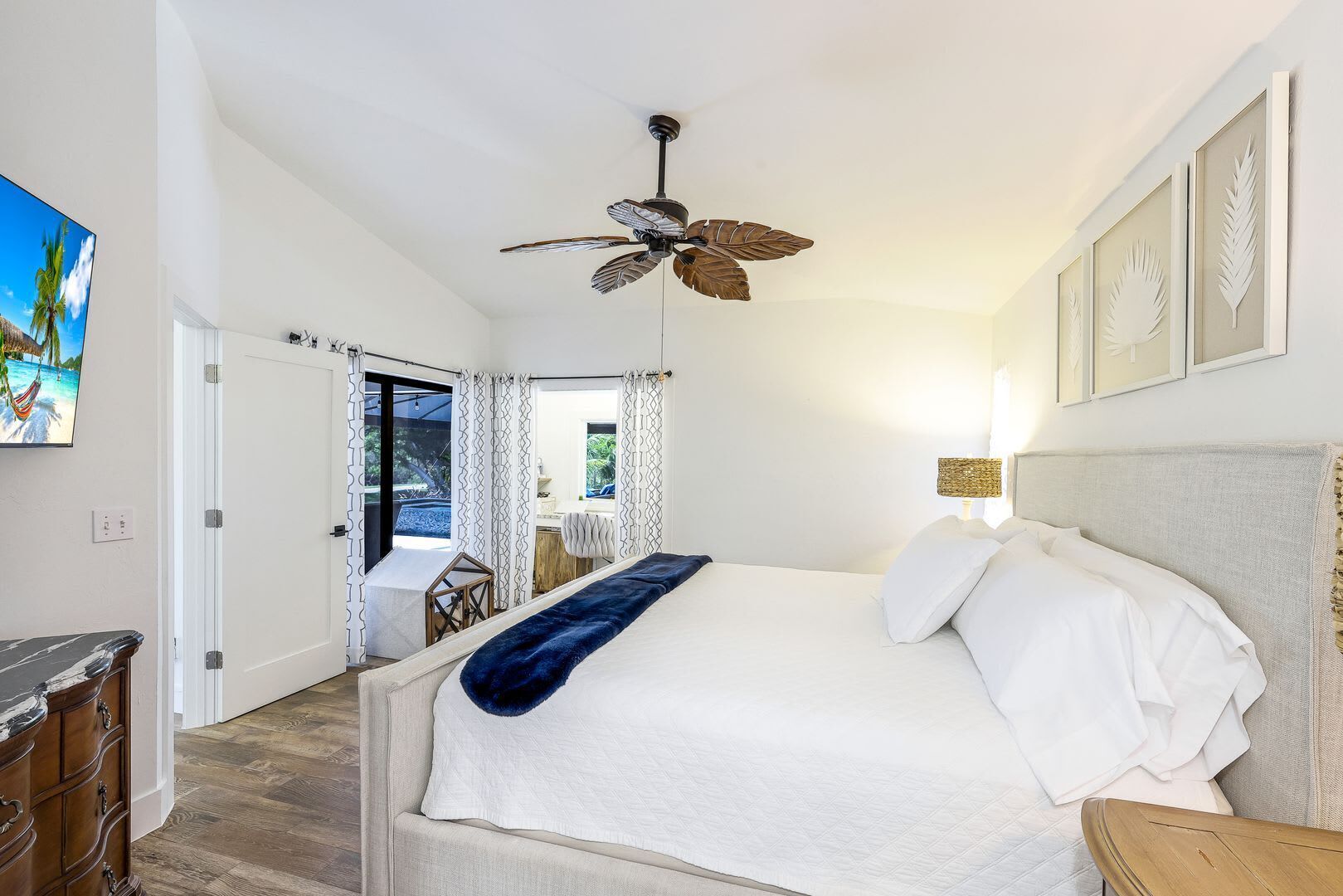 3 bedrooms, desk, iron/ironing board, WiFi
