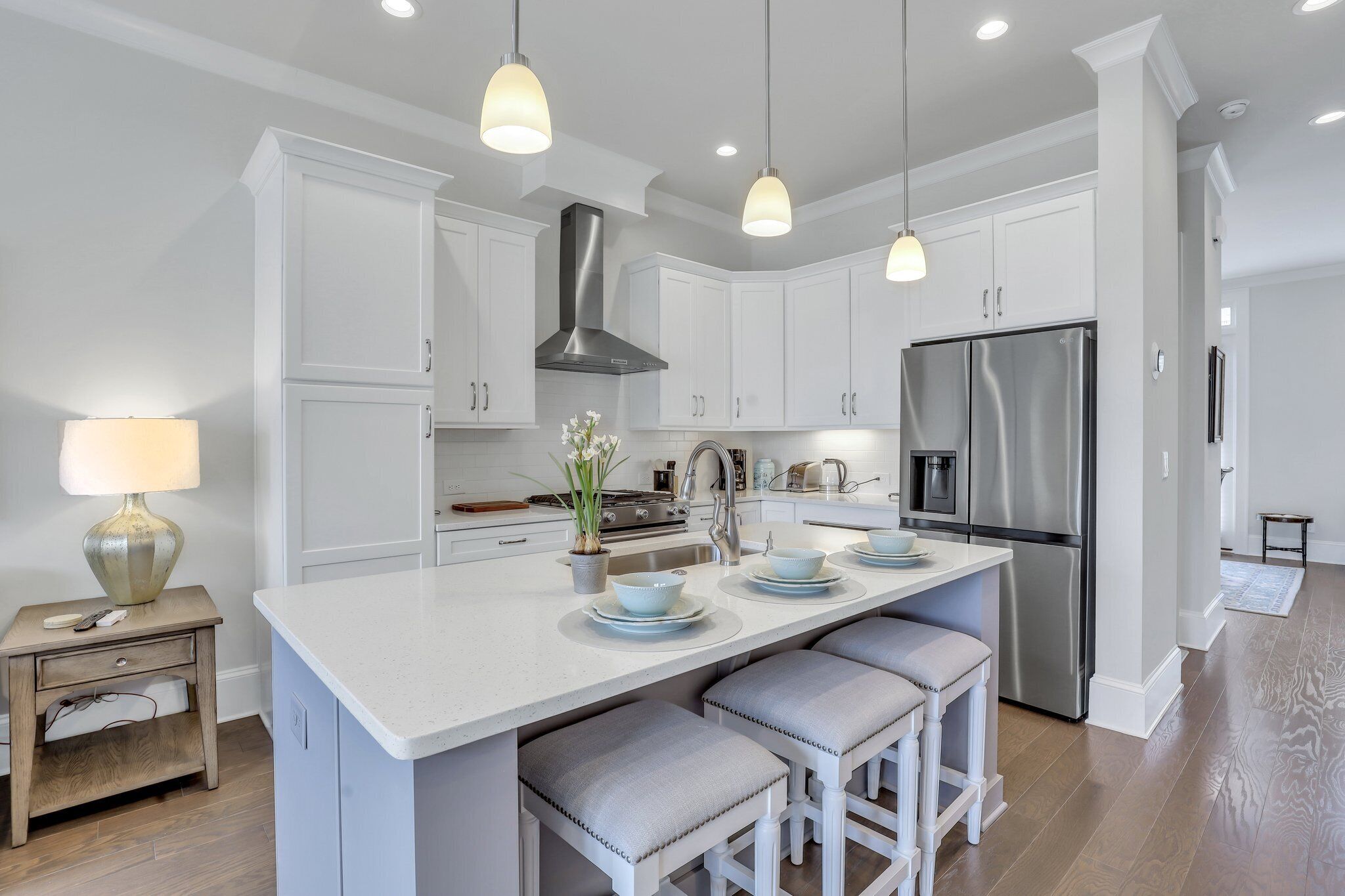 Kylskåp, mikrovågsugn, ugn och spishäll