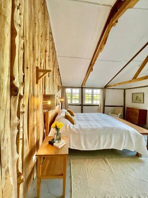 Room - Dream the days away - The Rustic Barn (Naro Moru)