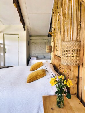 Interior - Dream the days away - The Rustic Barn (Naro Moru)