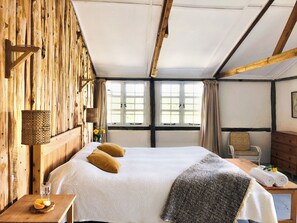 Interior - Dream the days away - The Rustic Barn (Naro Moru)