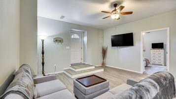 ุงูู
ูุดุฃุฉ ู
ู ุงูุฏุงุฎู