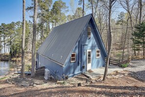 Interior - Lakefront Sparta Cabin w/ Private Beach & Dock! (Milledgeville)