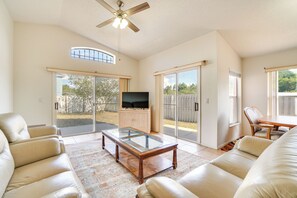 Interior - 14 Mi to Universal Studios: Central Orlando Home (Orlando)