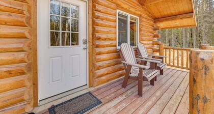 Woodsy Cabin Near Kenai River: Great for Anglers!