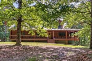 Front of property - Rogers Cabin on 17 Acres w/ Wraparound Deck! (Rogers)