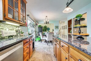 House (3 Bedrooms) | Interior - Menasha Home w/ Patio - Walking Distance to Lake! (Menasha)