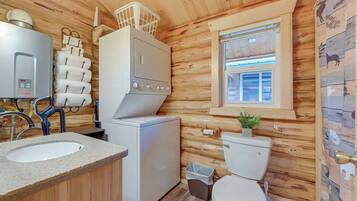 House (1 Bedroom) | Interior