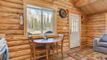 House (1 Bedroom) | Interior