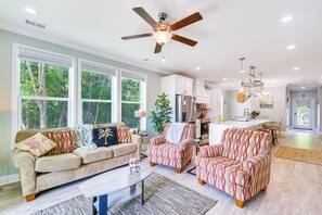 Interior - Waterfront Wolf Bay Home w/ Private Boathouse! (Elberta)