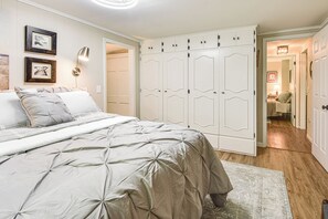 Interior - Mountain-view Home in Great Valley w/ Large Yard! (Great Valley)