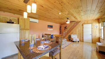 House (1 Bedroom) | Interior