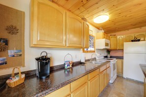 House (1 Bedroom) | Interior - Charming Smokies Home Near National Park! (Newport)