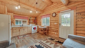 House (1 Bedroom) | Interior