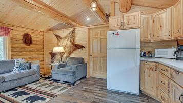 House (1 Bedroom) | Interior