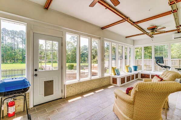 House (4 Bedrooms) | Interior - Spacious Long Beach Vacation Home w/ Patio & Grill (Long Beach)