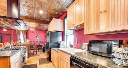 Saloon-style Prosser Loft in WA Wine Country!
