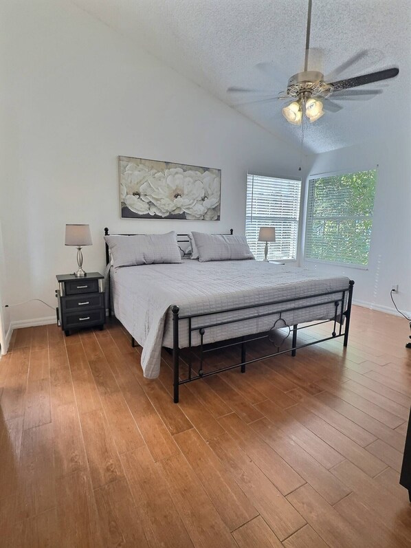 4 Schlafzimmer, WLAN, Bettwäsche