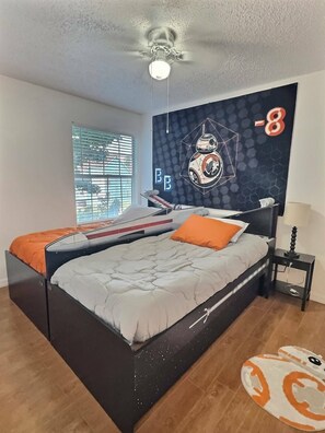 4 bedrooms, WiFi, bed sheets