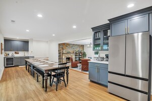 Cottage, 5 Bedrooms | Private kitchen | Fridge, oven, coffee/tea maker