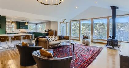 Nederland Mountain Haven 3 Bedroom Bungalow by RedAwning