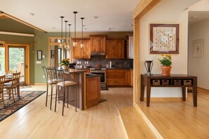 House, 4 Bedrooms | Private kitchen | Fridge, oven, coffee/tea maker, electric kettle - Lookout Lodge In Wondervu 4 Bedroom Home by RedAwning (Golden)