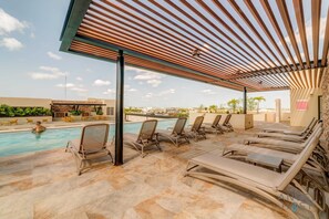 Outdoor pool - Stylish Stay | Gym | Pools | Close to Beach & 5th (Playa del Carmen)