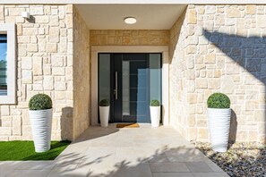 Exterior detail - Villa Laura in Malinska (Malinska)