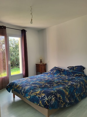 5 Schlafzimmer, Bügeleisen/Bügelbrett, Reisekinderbett, kostenloses WLAN