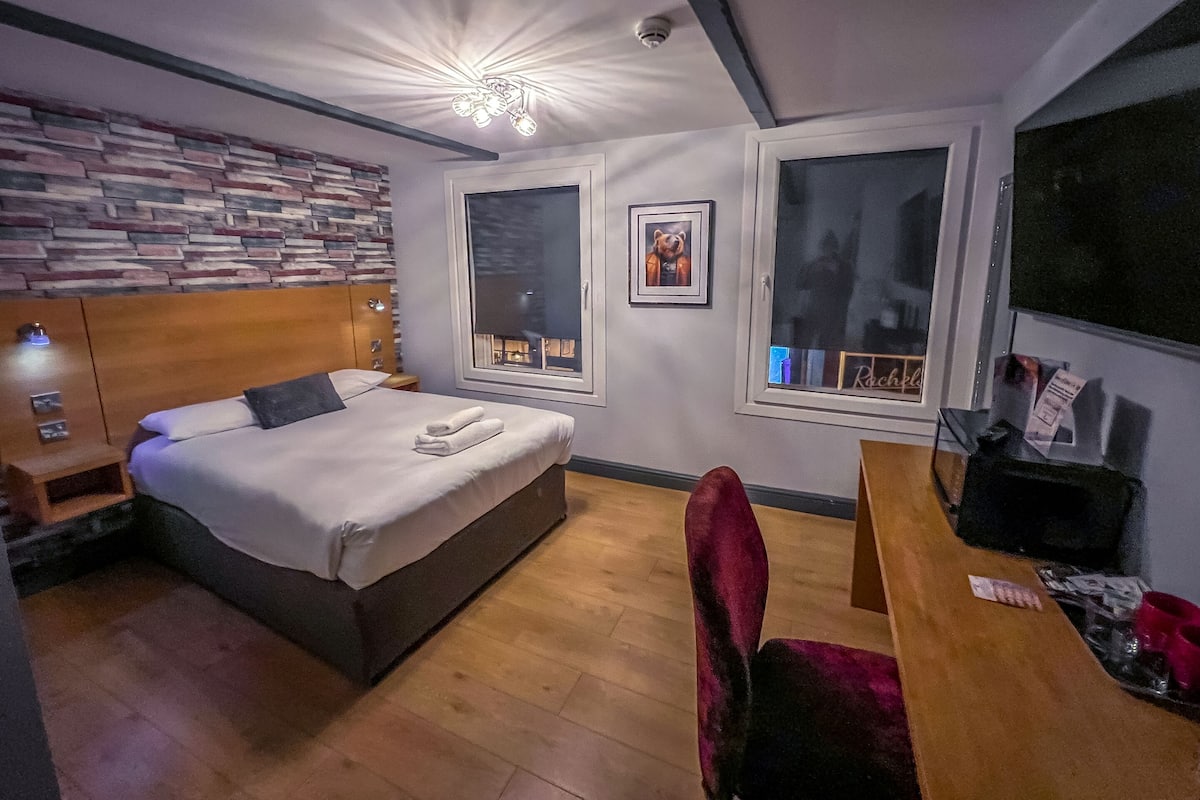 Premium Double Room, Ensuite | Kalis bunyi, Wi-fi percuma
