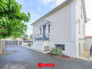 Exterior - Family Home with Garden near Beach in Châtelaillon – Sleeps 6 (Châtelaillon-Plage)