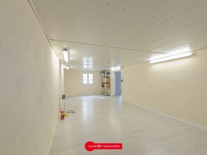 Interior - Family Home with Garden near Beach in Châtelaillon – Sleeps 6 (Châtelaillon-Plage)