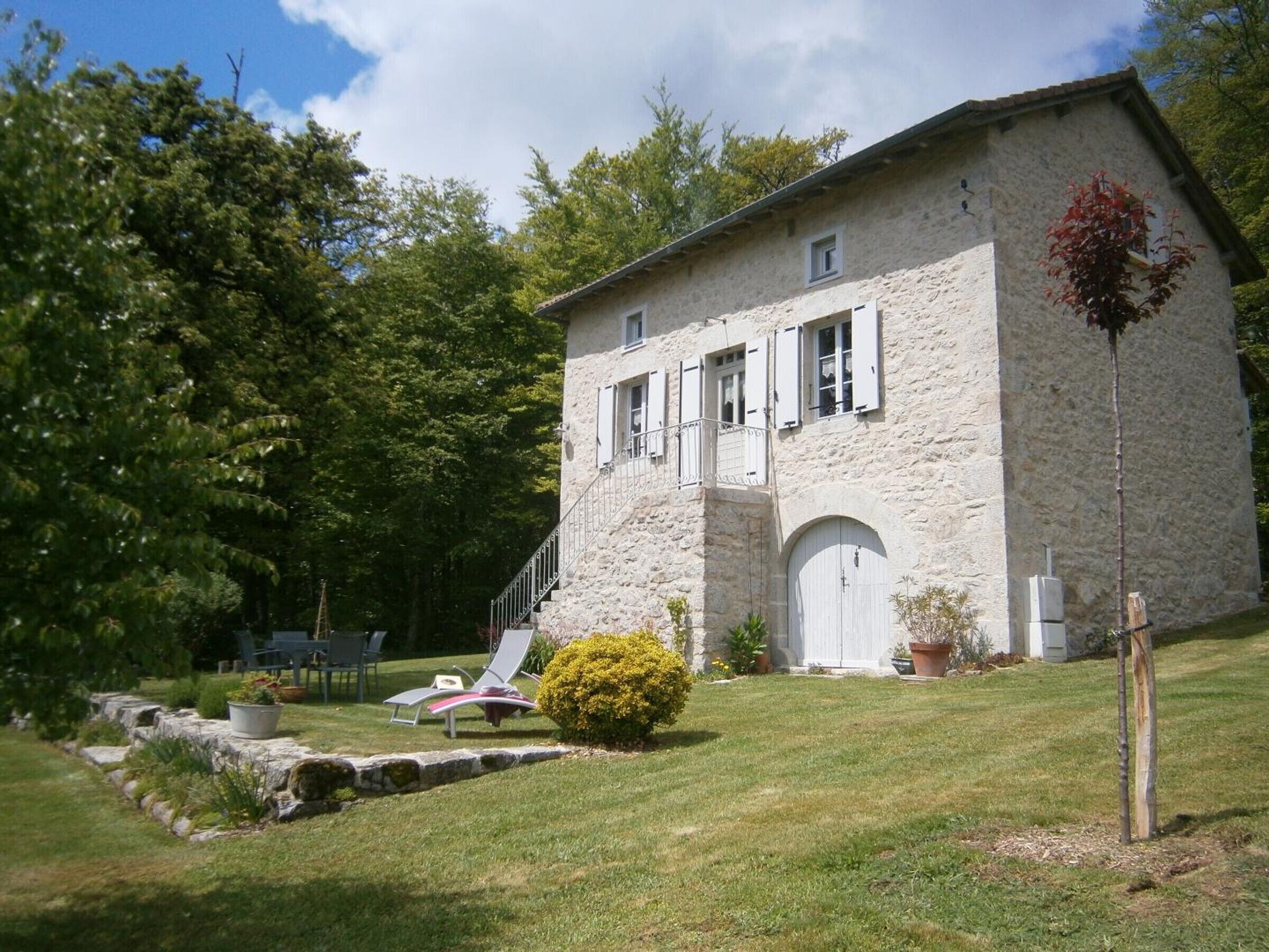 Gite Saint-Saury, 3 bedrooms, 5 persons