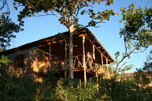 Phòng Suite dành cho gia đình, quang cảnh thung lũng | Trang trí khác biệt, bàn, khu vực làm việc phù hợp cho laptop 