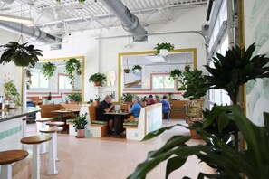 Dining - Blue Heron Home by FVC (Longboat Key)