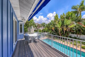 Outdoor dining - 3/2 Private Pool Home, Walk to Beach (Longboat Key)
