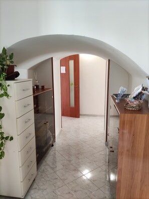 Interior - Vrbo Property (Pompei)