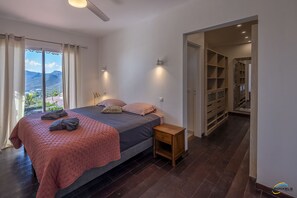 4 quartos, ferros/tábuas de passar roupa, Wi-Fi, roupa de cama