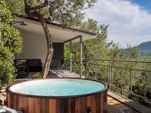Luxury House, Sea View | Private spa tub - Regina Vittoria Relais (Vico Equense)