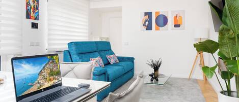 Luxury House, Sea View | Living area | 48-inch flat-screen TV with digital channels, heated floors