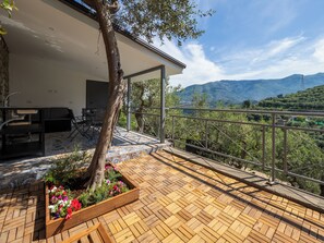 Luxury House, Sea View | Terrace/patio - Regina Vittoria Relais (Vico Equense)