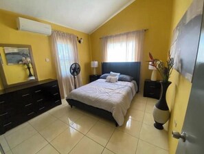 2 bedrooms, iron/ironing board, WiFi, bed sheets - Phoenix Park Village Gated Community
(portmore)