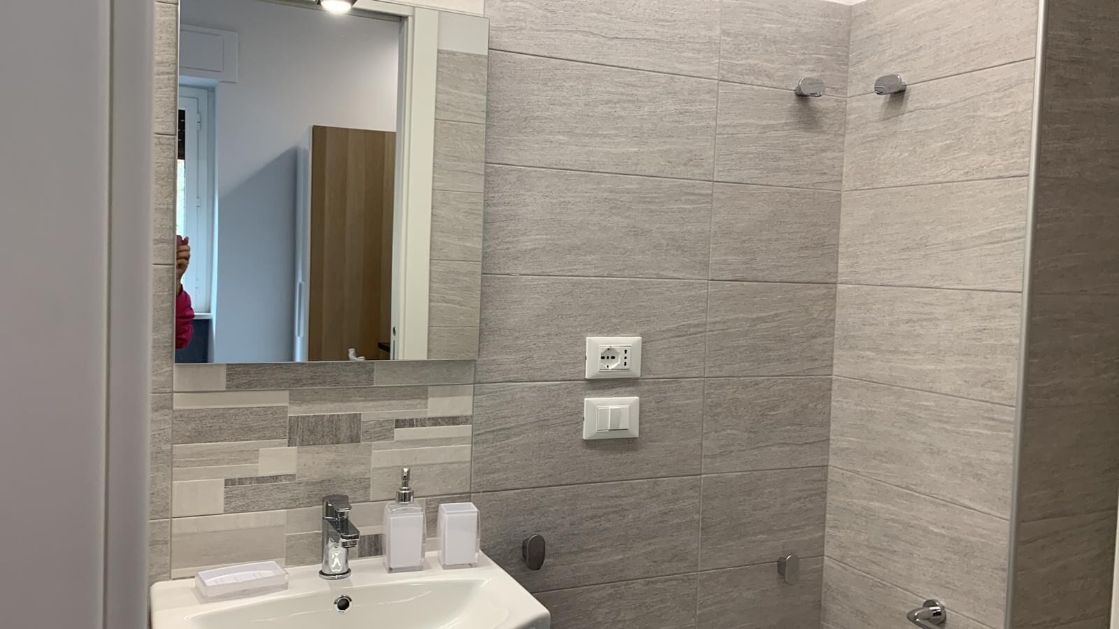 Doccia, articoli per l'igiene personale ecosostenibili, asciugacapelli