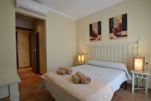 2 dormitorios, tabla de planchar con plancha, wifi gratis y ropa de cama