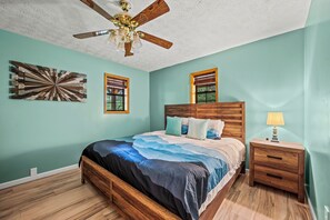 3 habitaciones, escritorio, tabla de planchar con plancha y wifi gratis